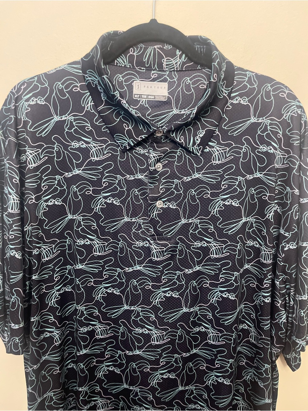 PGA Tour Toucan All Over Print Golf Polo Men's Size XLT Black Background
